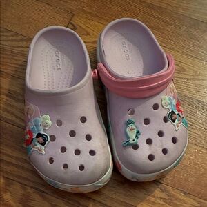 Kids crocs !!